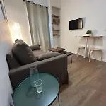 Au Pied Du Chateau アパート *