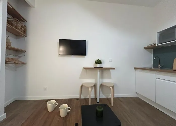 Au Pied Du Chateau Lourdes