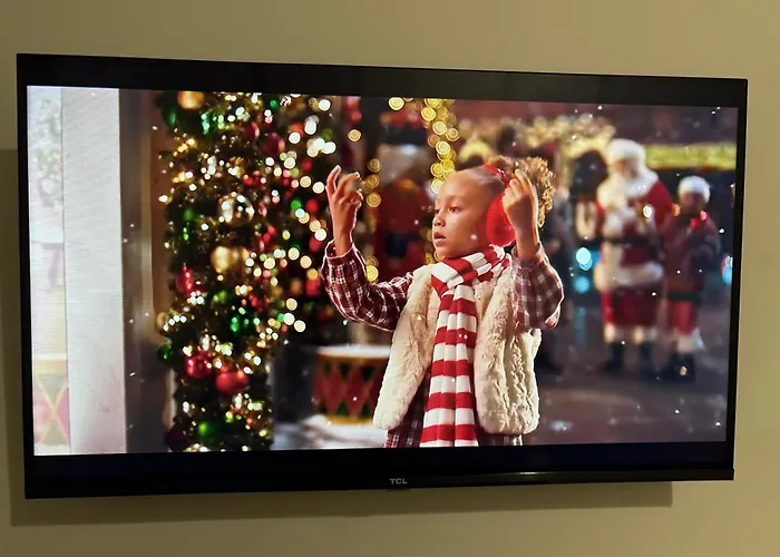 Au Pied Du Chateau *