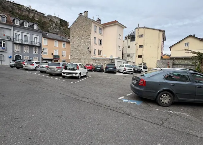 Au Pied Du Chateau Apartment *