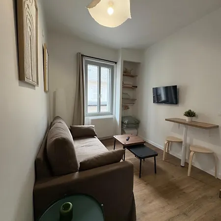 Au Pied Du Chateau Apartamento *